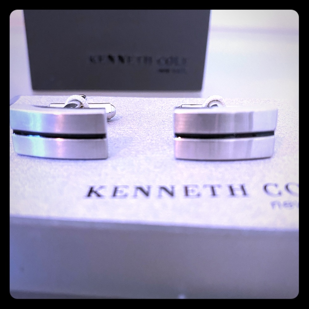 NIB Kenneth Cole cuff links